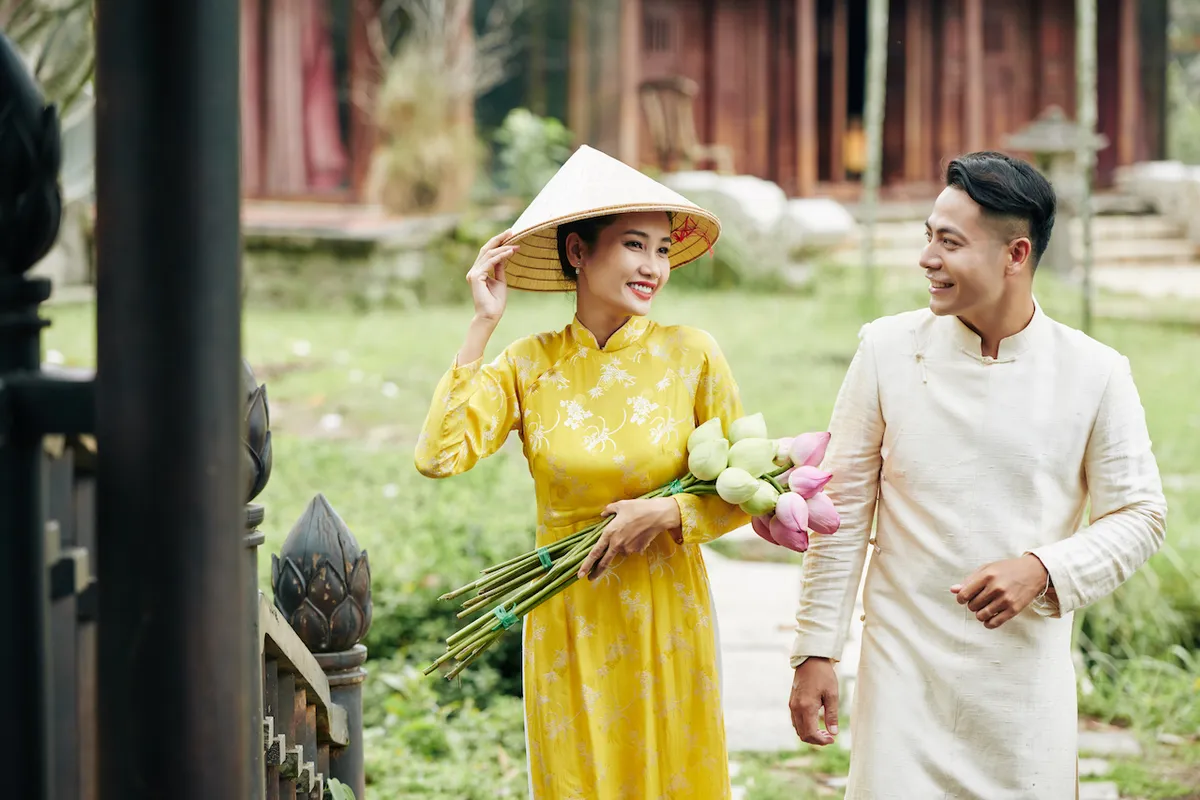 Vietnamese Traditional Dress: All You Should Know About