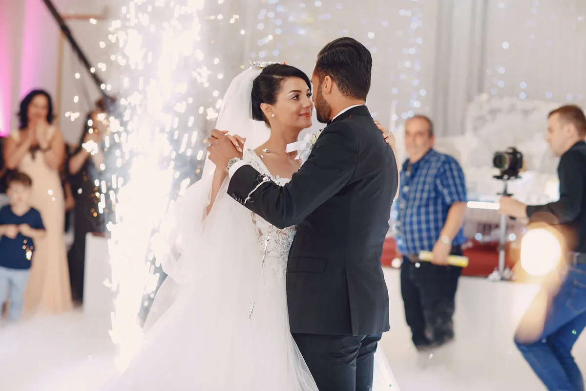 Find the Best Wedding Videographer Near You 01